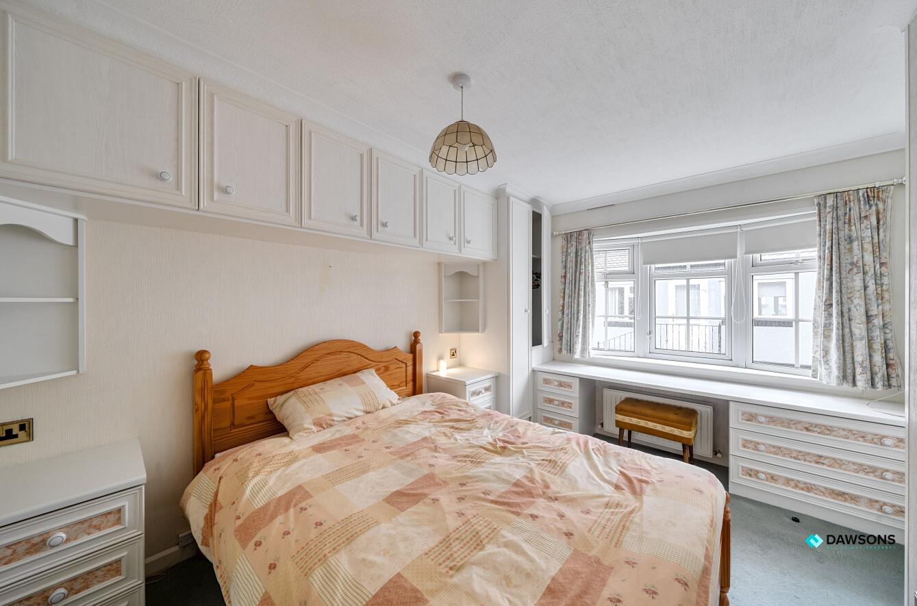 Mill Gardens, Blackpill, Swansea, SA3 5AY